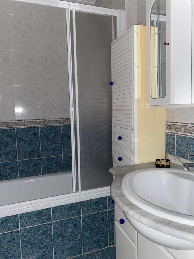 Comfortable Guest Room With Balcony Beniarjo Exterior foto